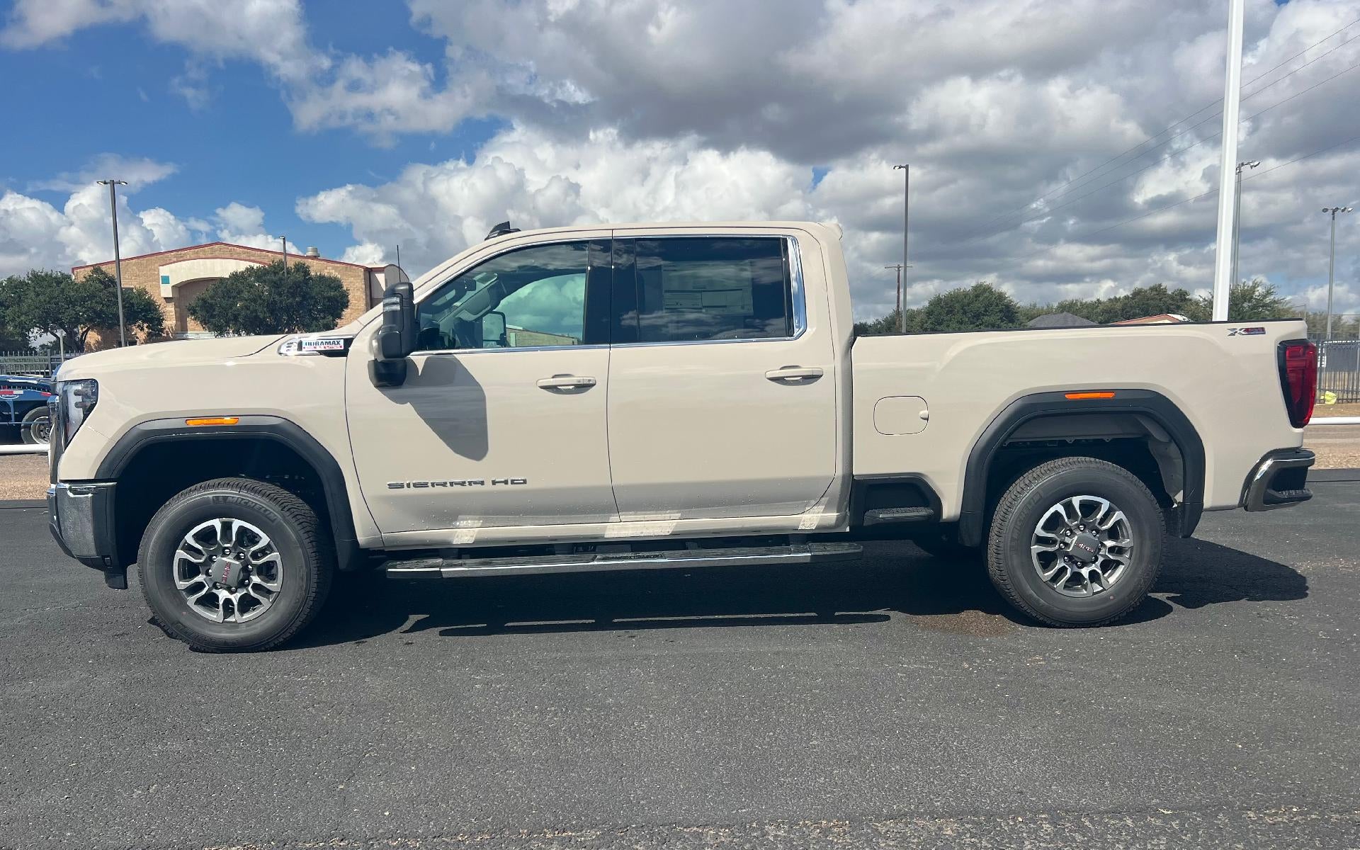 2026 GMC Sierra 2500 HD SLE