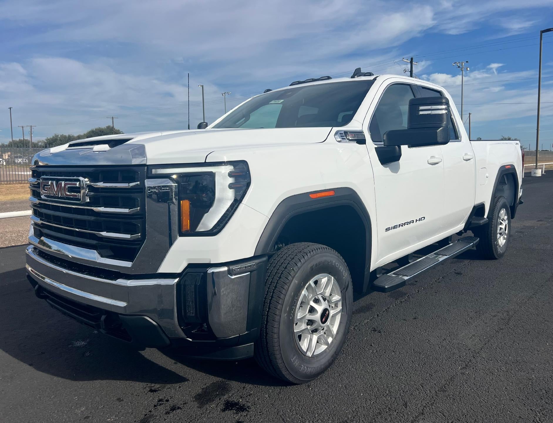 2026 GMC Sierra 2500 HD SLE