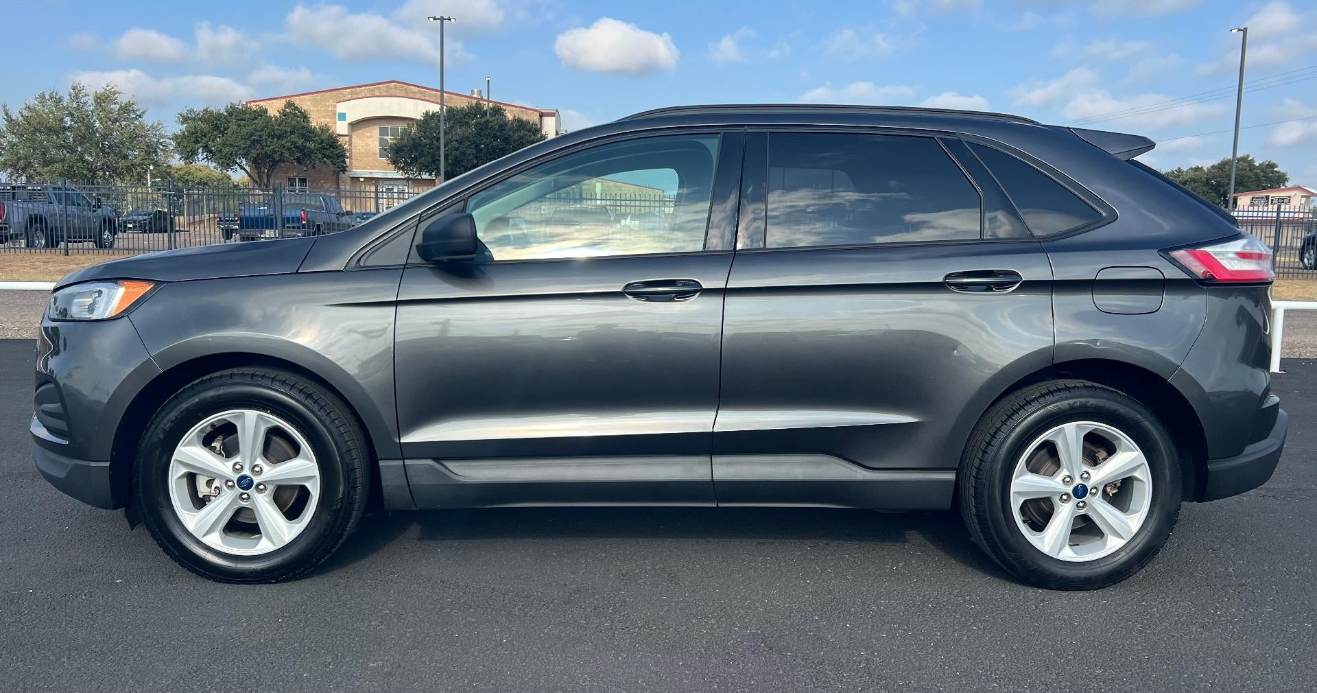 2020 Ford Edge SE